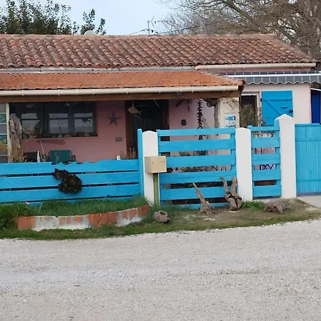 Une Maison Sur Une Presqu'Ile Port-Saint-Louis-du-Rhone Exterior photo